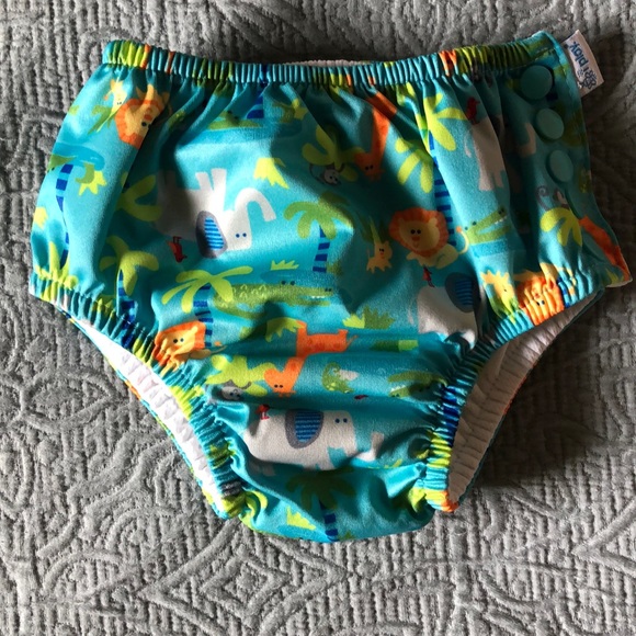 Swimming diaper and sun hat . - Picture 2 of 7